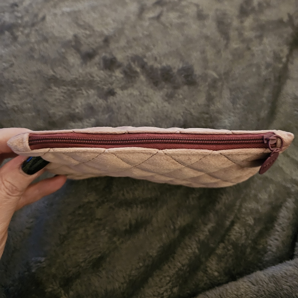 NWOT Ipsy mauve quilted velvet cosmetic bag - Picture 3 of 5